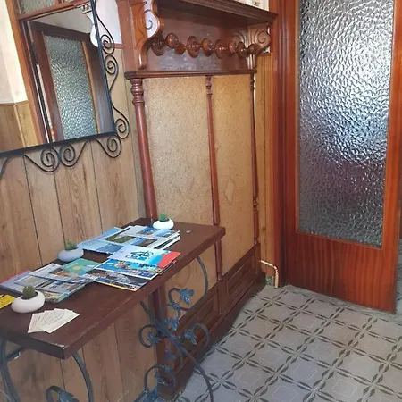Casa Vacanza A Vakantiehuis Pereta